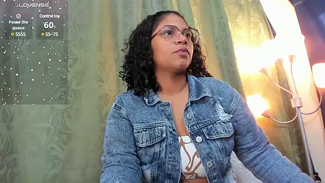 Snapshot of iriss_25 chatting on March 9, 2025, 12:20 pm iriss 25 online show from March 9, 2025, 12:20 pm