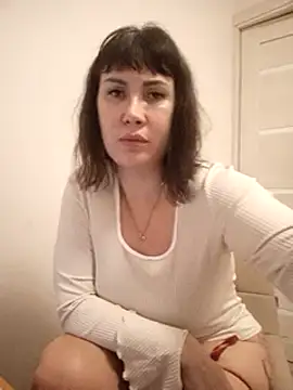 Snapshot of ROXOLANAA_SEXY chatting on March 21, 2025, 8:08 pm ROXOLANAA SEXY online show from March 21, 2025, 8:08 pm