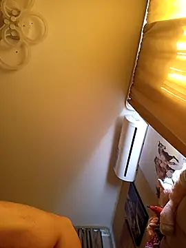 Snapshot of ROXOLANAA_SEXY chatting on September 26, 2025, 11:14 am ROXOLANAA SEXY online show from September 26, 2025, 11:14 am