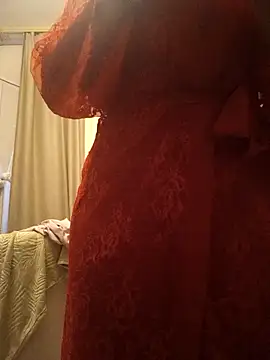 Snapshot of ROXOLANAA_SEXY chatting on October 19, 2025, 1:34 pm ROXOLANAA SEXY online show from October 19, 2025, 1:34 pm