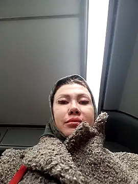 Snapshot of ROXOLANAA_SEXY chatting on November 14, 2025, 2:49 pm ROXOLANAA SEXY online show from November 14, 2025, 2:49 pm