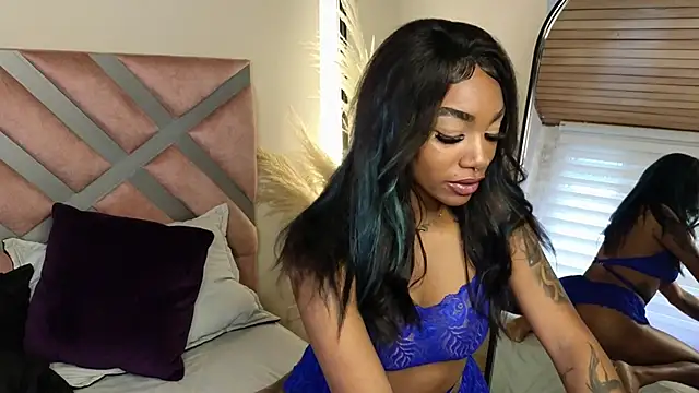 emely brandon online show from March 5, 2025, 8:10 pm