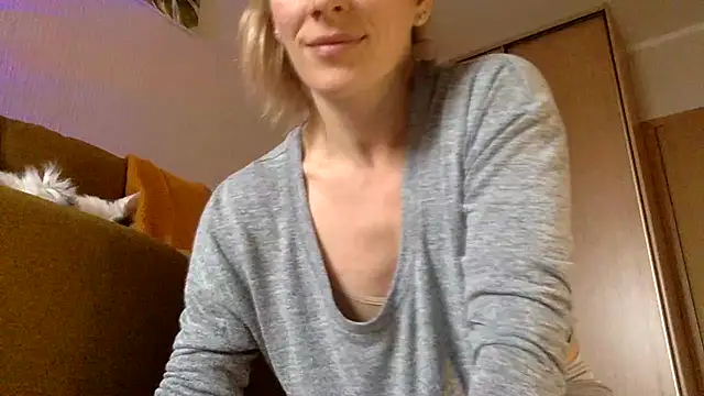 Snapshot of RebeccaMartinez chatting on March 7, 2025, 5:29 am RebeccaMartinez online show from March 7, 2025, 5:29 am