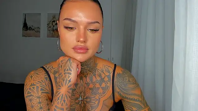 Snapshot of pantera_flashh chatting on November 15, 2025, 1:14 am pantera flashh online show from November 15, 2025, 1:14 am