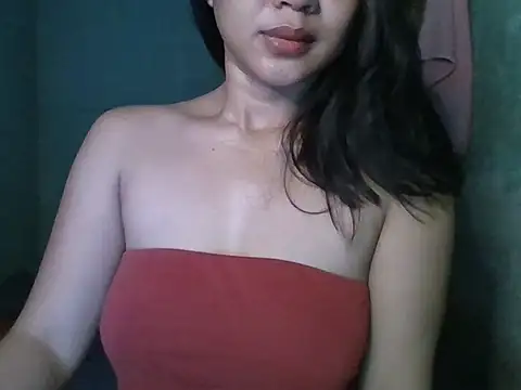 Snapshot of _smiling4u_ chatting on October 23, 2025, 2:38 pm smiling4u online show from October 23, 2025, 2:38 pm