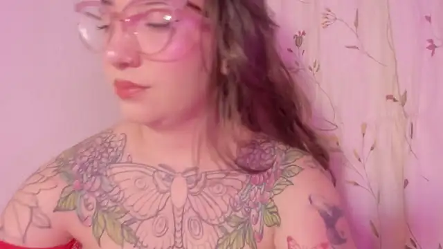 Snapshot of DEVA_BLUE_ chatting on September 26, 2025, 4:05 am DEVA BLUE online show from September 26, 2025, 4:05 am