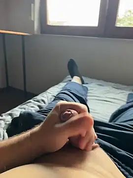 Snapshot of vanjbi45 chatting on October 21, 2025, 7:53 am vanjbi45 online show from October 21, 2025, 7:53 am