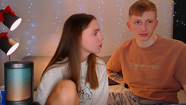 juliaanddima online show from December 29, 2024, 8:48 pm