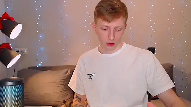 juliaanddima online show from January 17, 2025, 10:23 pm