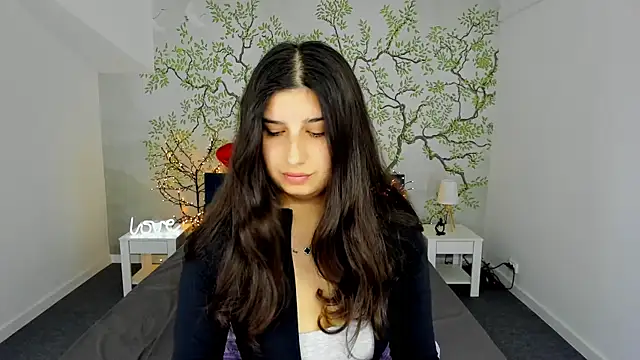 Linda EX online show from March 9, 2025, 6:39 am