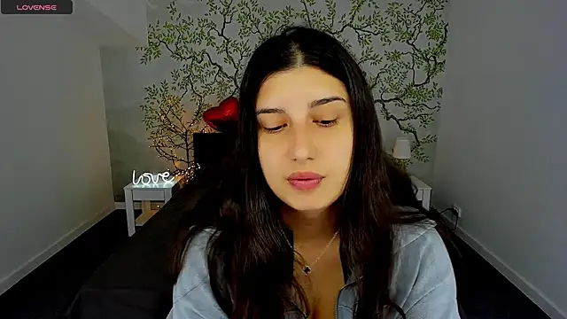 Linda EX online show from March 15, 2025, 8:04 am