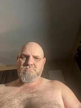 Snapshot of mrscum4u chatting on January 1, 2025, 2:42 pm mrscum4u online show from January 1, 2025, 2:42 pm