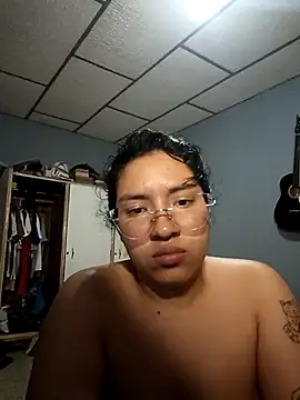 DanelyLopez online show from December 10, 2024, 1:32 am