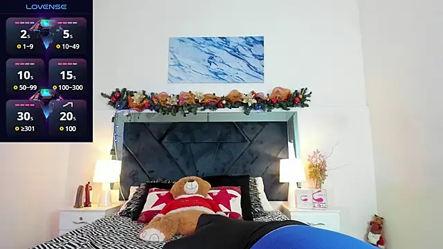 Lauralove 69 online show from December 9, 2024, 6:25 pm