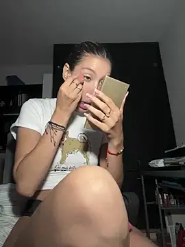 Snapshot of DanikRosse chatting on February 27, 2025, 3:58 am DanikRosse online show from February 27, 2025, 3:58 am