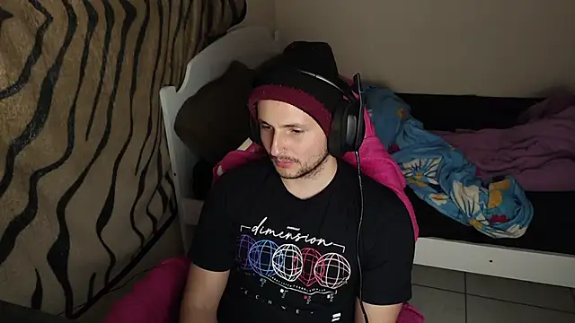 iurytx online show from February 17, 2025, 10:58 pm