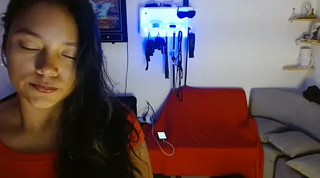 Chiara petterson online show from February 27, 2025, 7:44 am