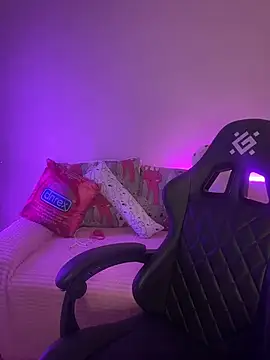 Your insomniya online show from October 28, 2025, 9:50 pm