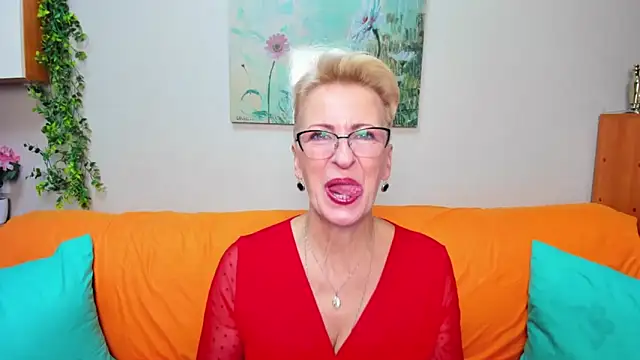 Snapshot of iamyourdream89 chatting on November 9, 2025, 12:03 pm iamyourdream89 online show from November 9, 2025, 12:03 pm