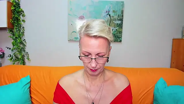 Snapshot of iamyourdream89 chatting on November 26, 2025, 11:00 am iamyourdream89 online show from November 26, 2025, 11:00 am