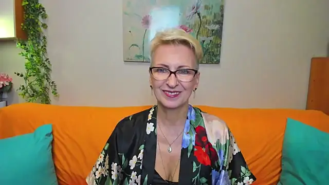 Snapshot of iamyourdream89 chatting on December 1, 2025, 2:22 pm iamyourdream89 online show from December 1, 2025, 2:22 pm