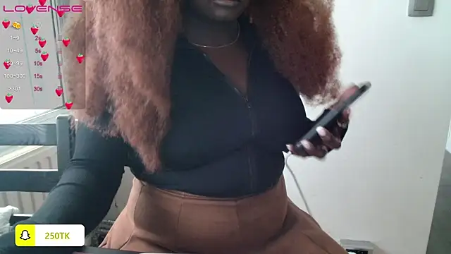 Thepanthera online show from December 15, 2024, 3:31 pm