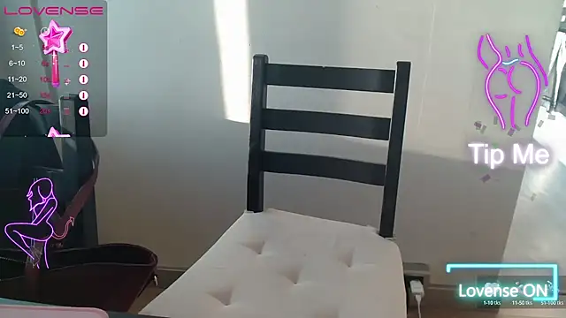 Thepanthera online show from March 9, 2025, 4:44 pm