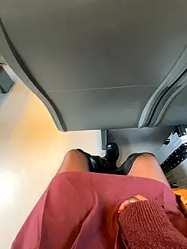 Thepanthera online show from October 12, 2025, 8:24 am