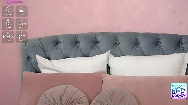 Snapshot of EdithOliviere chatting on March 18, 2025, 7:53 pm EdithOliviere online show from March 18, 2025, 7:53 pm