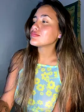 Snapshot of fenixgre chatting on October 11, 2025, 9:02 pm fenixgre online show from October 11, 2025, 9:02 pm