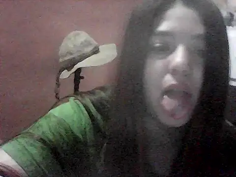 Oxitocina2000 online show from October 26, 2025, 11:09 pm