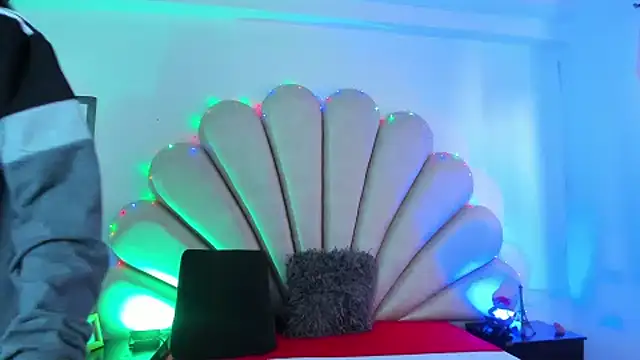 Natasha  Blue online show from February 18, 2025, 7:41 pm