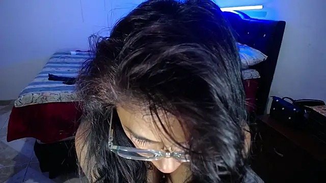 pinky violeta online show from January 17, 2025, 1:15 am