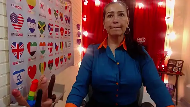 Snapshot of Sarah_teiku chatting on December 23, 2024, 6:16 pm Sarah teiku online show from December 23, 2024, 6:16 pm