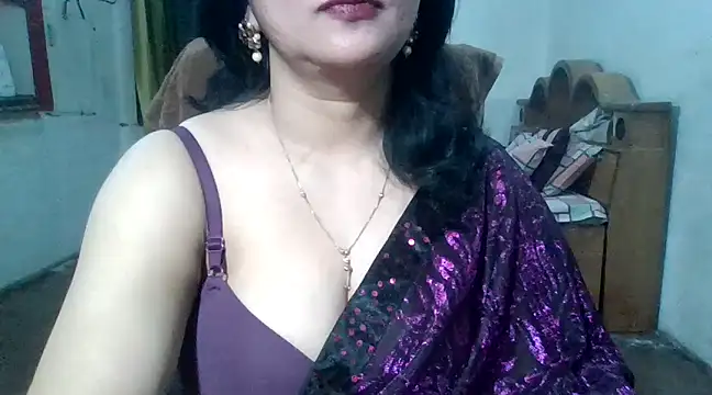 Cute Mahi22 online show from March 19, 2025, 4:02 pm