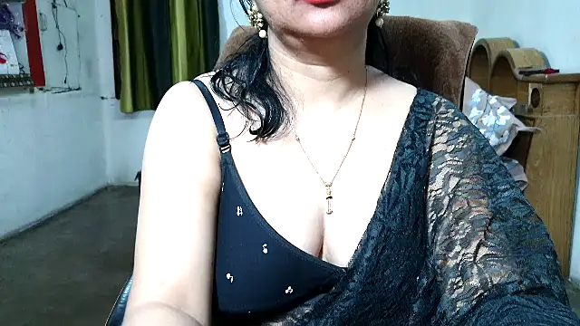 Cute Mahi22 online show from October 29, 2025, 6:48 am