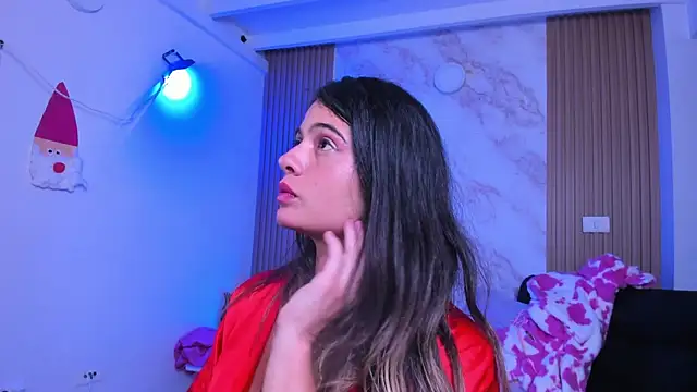 Snapshot of Megan_blue7 chatting on February 9, 2025, 8:56 pm Megan blue7 online show from February 9, 2025, 8:56 pm