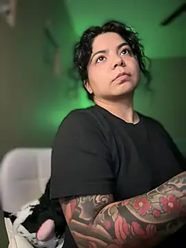 kimmiakiss22 online show from March 4, 2025, 3:33 am