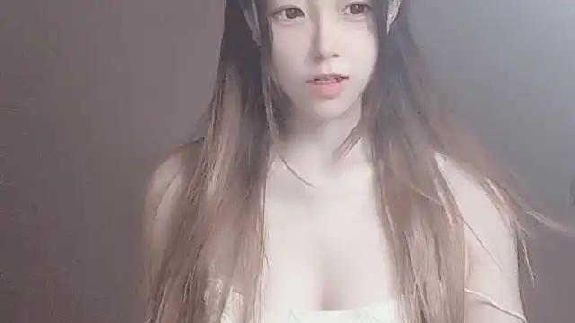 Snapshot of VaerySaenz chatting on September 16, 2025, 1:50 am VaerySaenz online show from September 16, 2025, 1:50 am