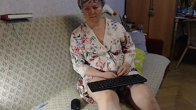 Snapshot of zarinafonliberman chatting on February 14, 2025, 6:08 pm zarinafonliberman online show from February 14, 2025, 6:08 pm