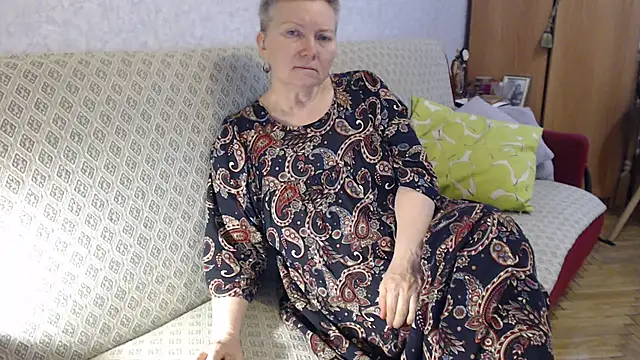 Snapshot of zarinafonliberman chatting on March 6, 2025, 8:08 am zarinafonliberman online show from March 6, 2025, 8:08 am