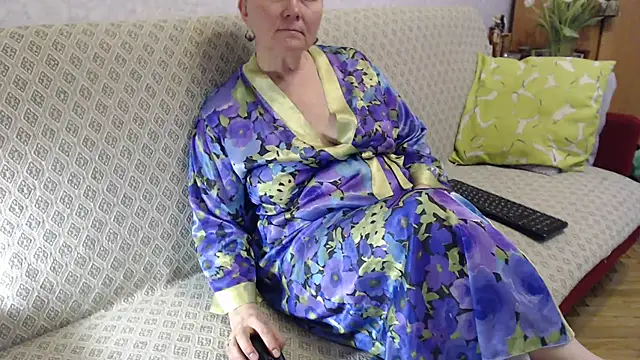Snapshot of zarinafonliberman chatting on March 18, 2025, 5:10 pm zarinafonliberman online show from March 18, 2025, 5:10 pm