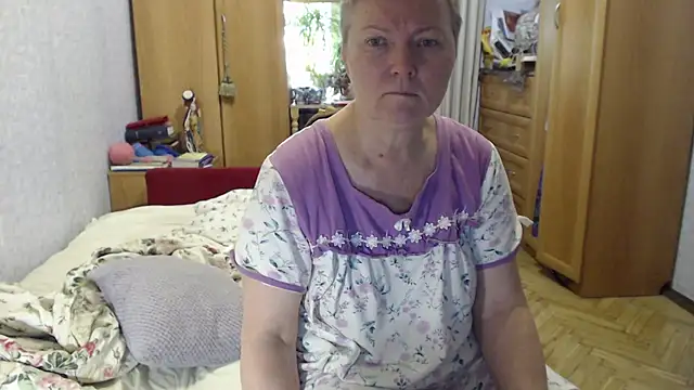Snapshot of zarinafonliberman chatting on October 8, 2025, 5:16 am zarinafonliberman online show from October 8, 2025, 5:16 am