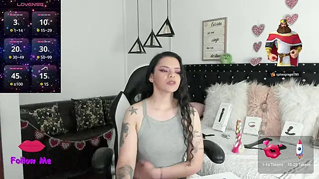 natasha logan  online show from February 15, 2025, 10:11 am