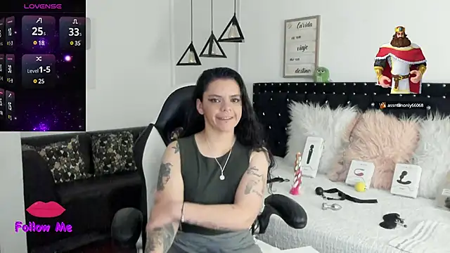 natasha logan  online show from March 3, 2025, 1:20 pm