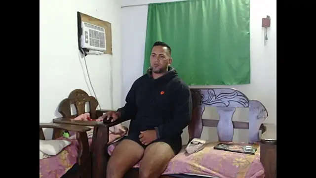 Snapshot of lover_1994 chatting on November 27, 2025, 9:55 am lover 1994 online show from November 27, 2025, 9:55 am