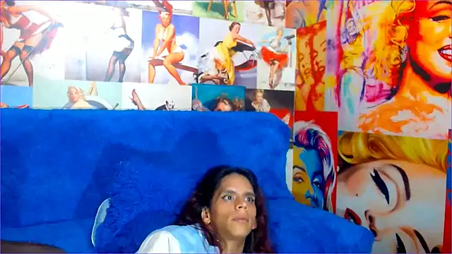 Snapshot of alessa_brown74 chatting on November 12, 2025, 3:51 am alessa brown74 online show from November 12, 2025, 3:51 am