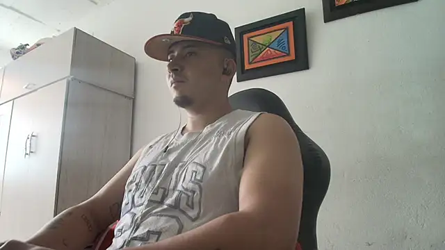 myke andrade online show from October 21, 2025, 6:52 pm