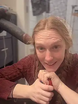 Snapshot of GoldenFlameGoddess chatting on February 22, 2025, 10:09 pm GoldenFlameGoddess online show from February 22, 2025, 10:09 pm