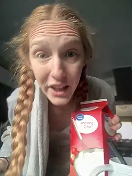 Snapshot of GoldenFlameGoddess chatting on February 27, 2025, 3:59 pm GoldenFlameGoddess online show from February 27, 2025, 3:59 pm